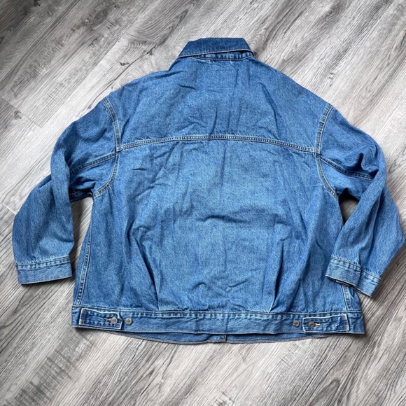 Levi's Women's Plus Size Original Denim Trucker Jacket Jean Jacket Women's 2X - Picture 9 of 10